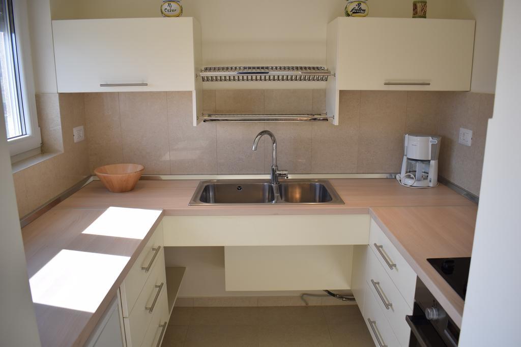 Apartment Mary Порат Екстериор снимка