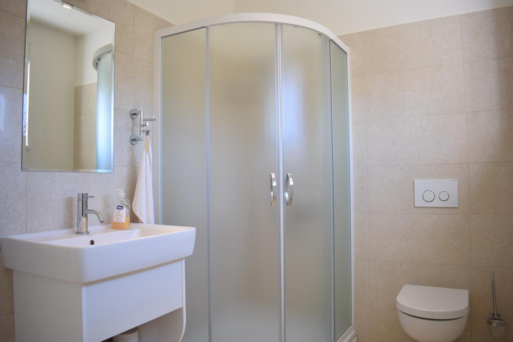 Apartment Mary Порат Екстериор снимка
