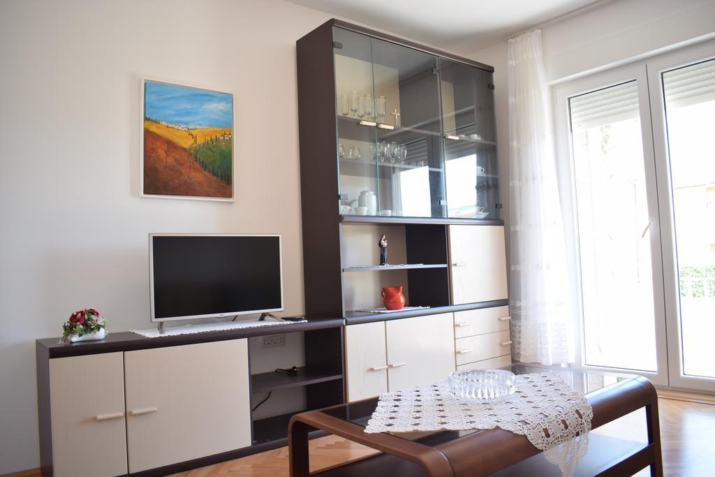 Apartment Mary Порат Екстериор снимка
